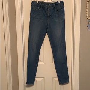 Loft super skinny jeans. Very gently worn. 29/8.